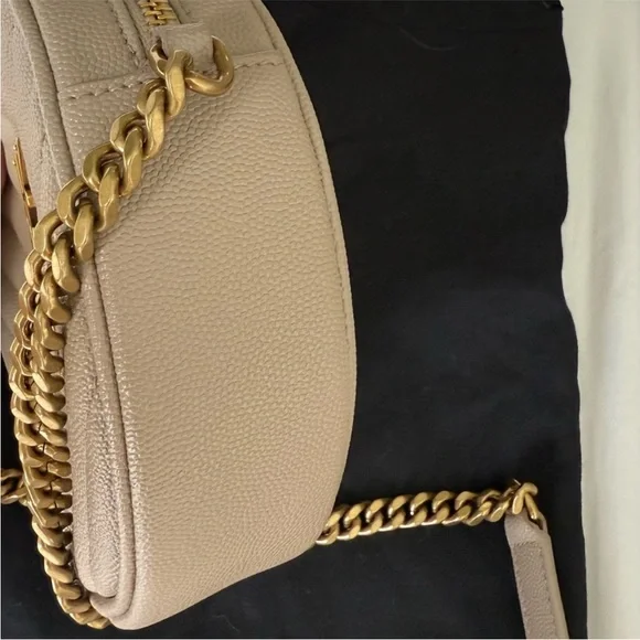 Yves Saint Laurent Beige Quilted Leather Crossbody Bag - Picture 6 of 9